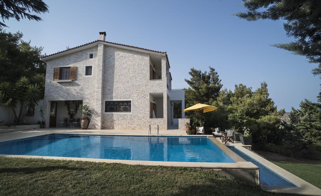 Villa Corina Near The Airport Kouvaras Exterior photo